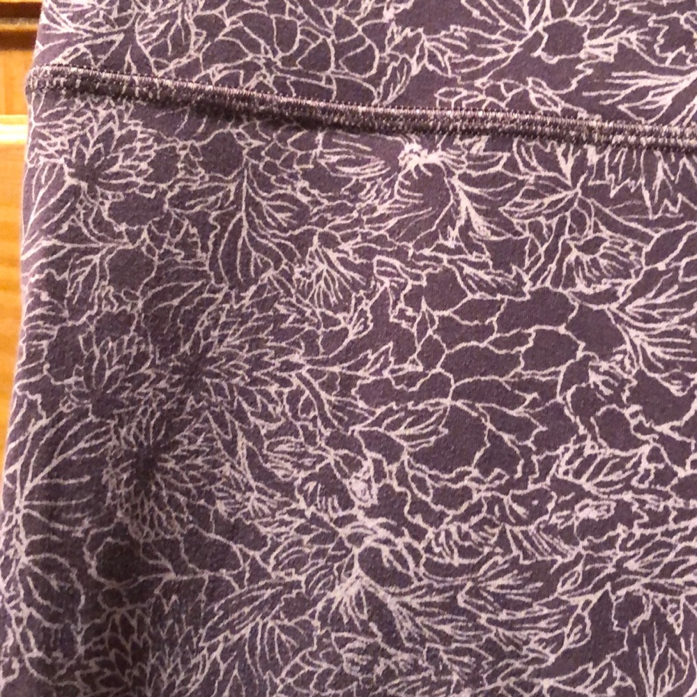 Lululemon Aligns - image 2